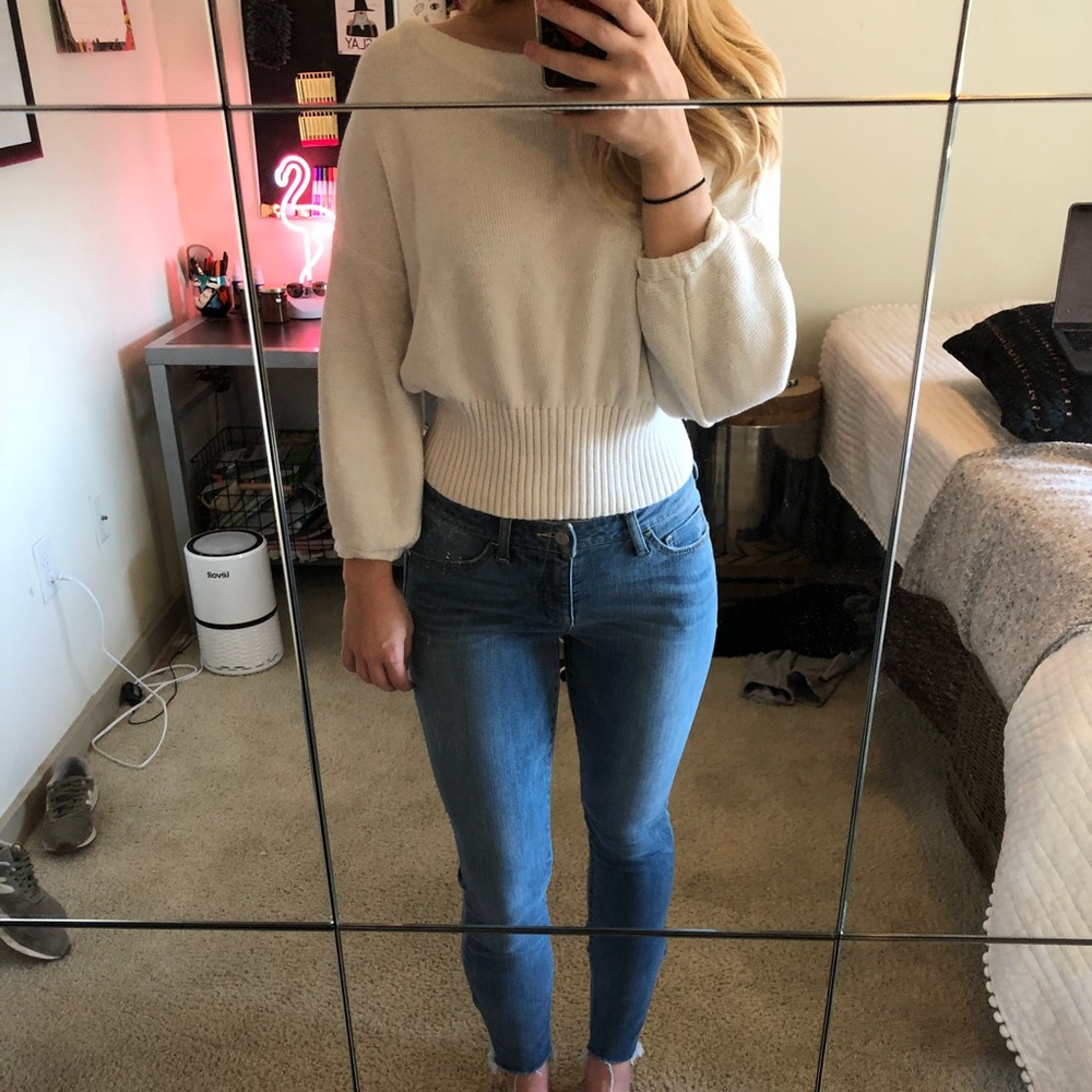 White Crop Top Sweater